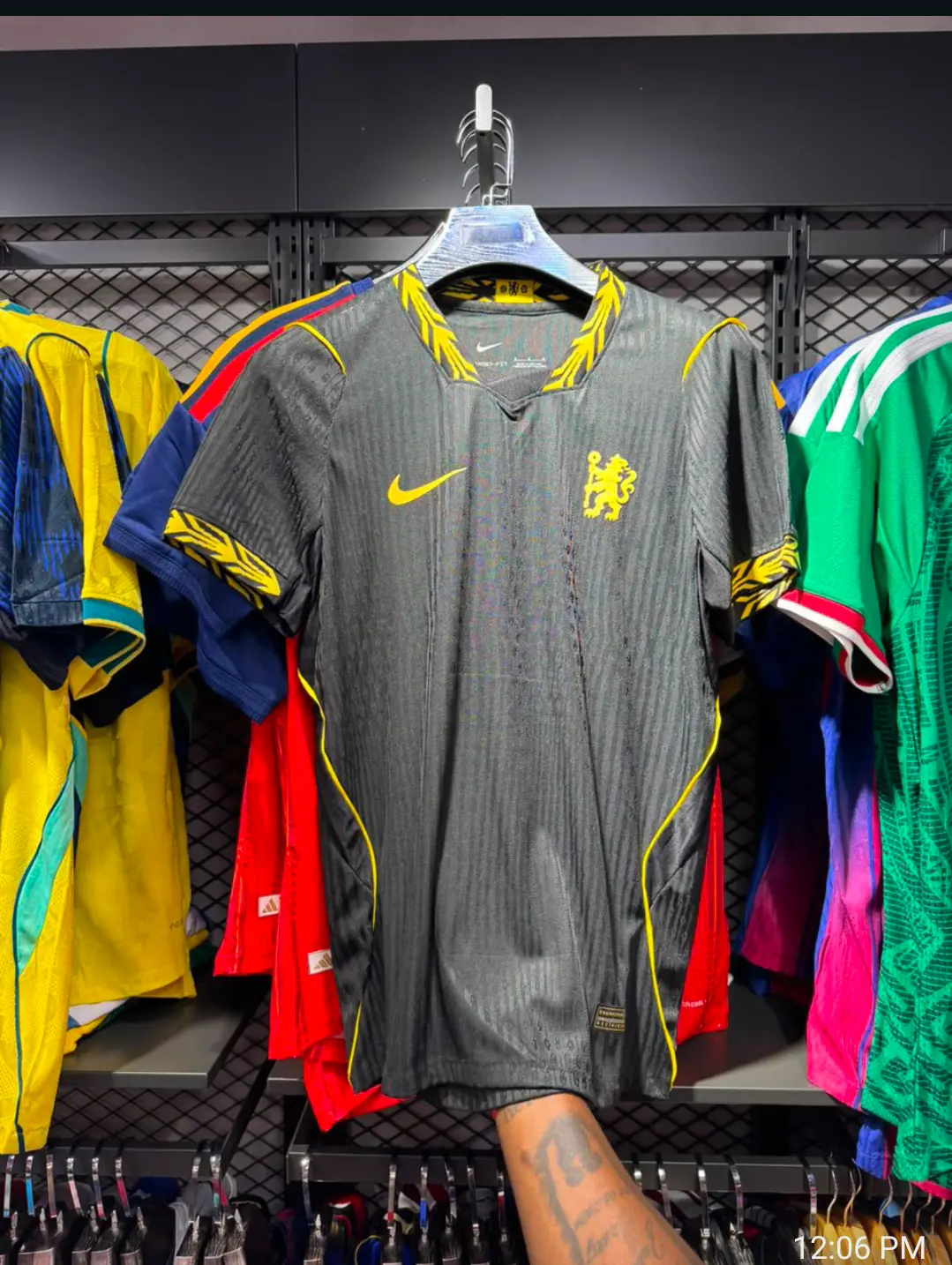 Chelsea Away Black & Gold — Player Version