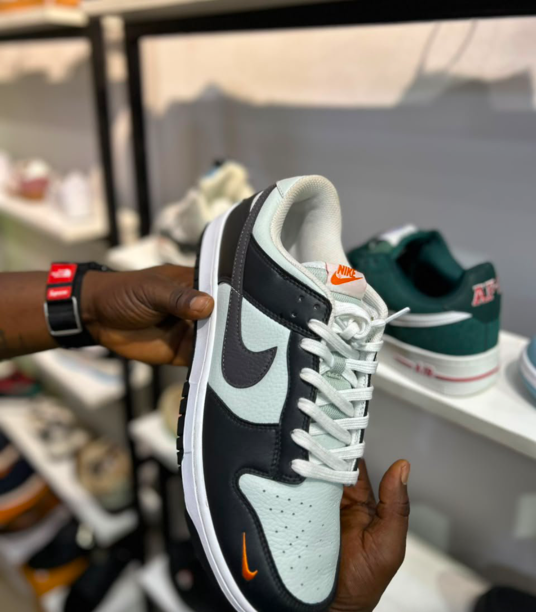 Nike Dunk Low Mint & Black